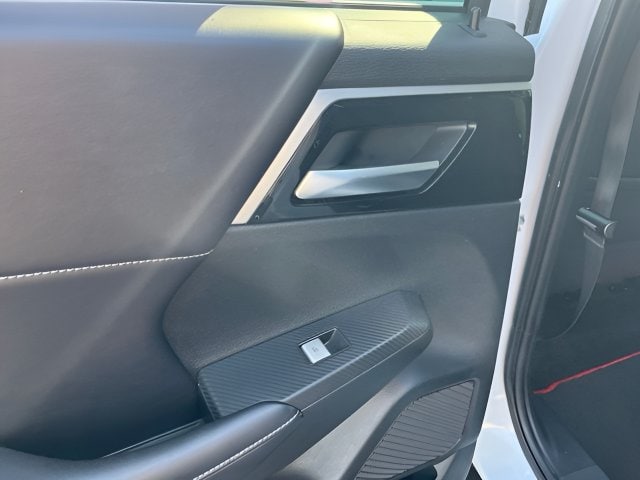 2024 Mitsubishi Outlander Plug-in Hybrid SE - Photo 26