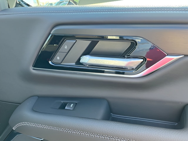 2026 GMC Yukon Denali - Photo 33