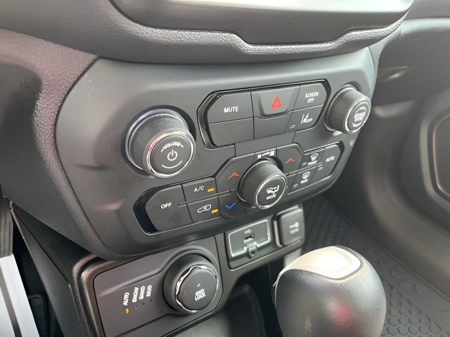 2023 Jeep Renegade Upland - Photo 19
