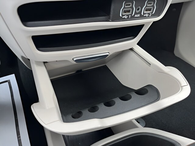 2024 Chrysler Pacifica Touring L - Photo 22