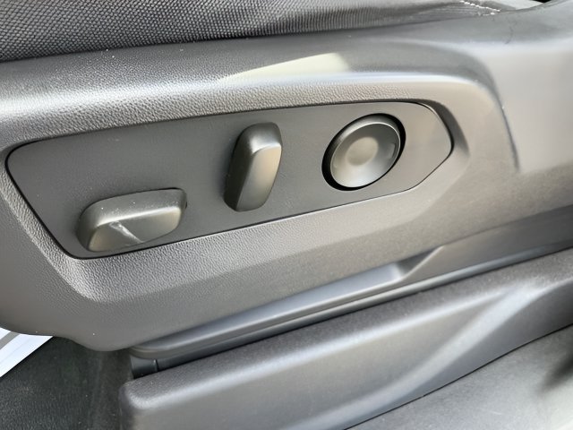 2024 Chevrolet Silverado 1500 Custom - Photo 11