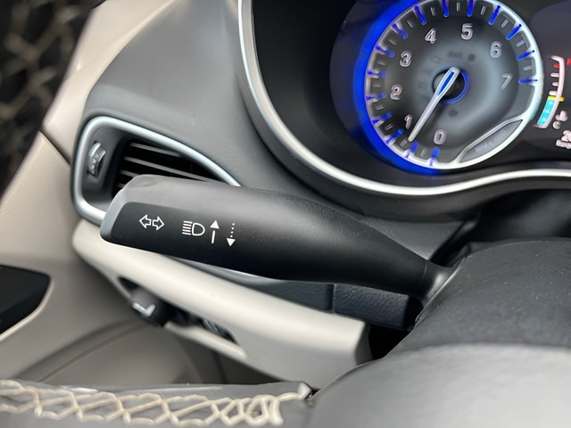 2024 Chrysler Pacifica Touring L - Photo 15