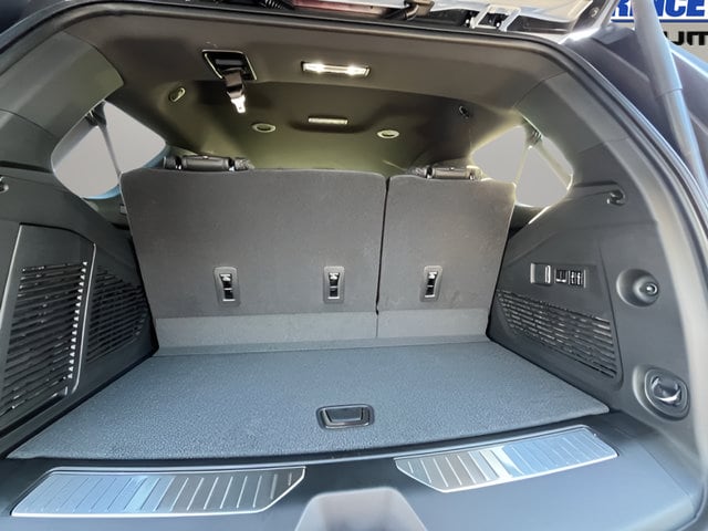 2026 GMC Yukon Denali - Photo 38