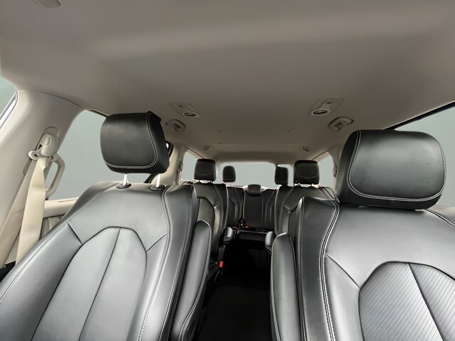 2024 Chrysler Pacifica Touring L - Photo 28