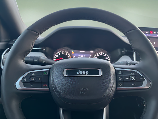 2025 Jeep Compass Limited - Photo 15