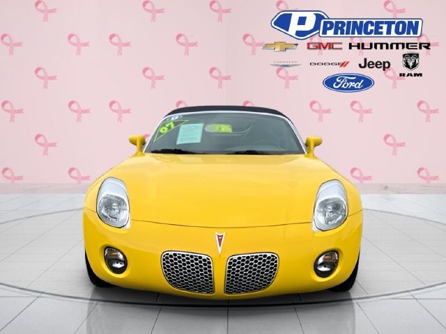 Used 2007 Pontiac Solstice Base with VIN 1G2MB35B57Y128788 for sale in Princeton, IL