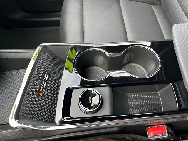 2025 Chevrolet Equinox RS - Photo 21