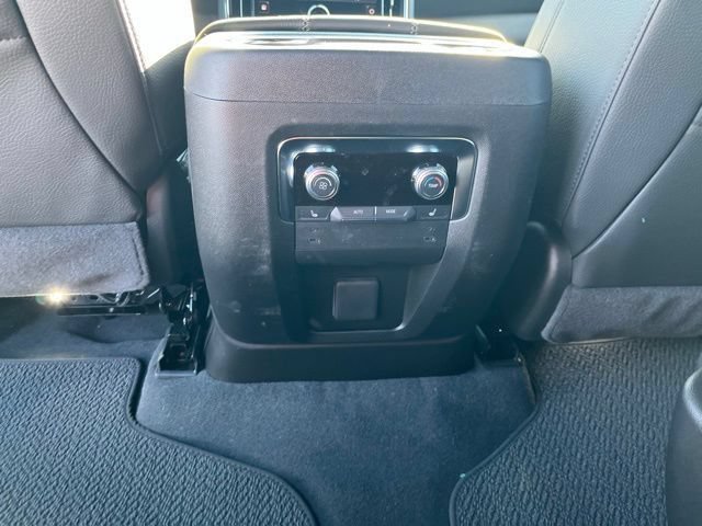 2026 GMC Yukon Denali - Photo 30
