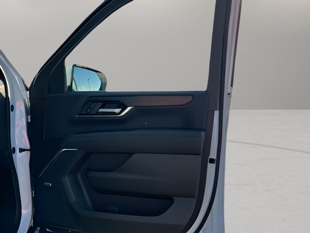 2026 GMC Yukon Denali - Photo 32
