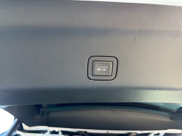 2026 GMC Yukon Denali - Photo 40