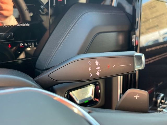 2026 GMC Yukon Denali - Photo 17