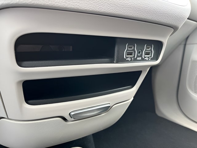 2024 Chrysler Pacifica Touring L - Photo 21