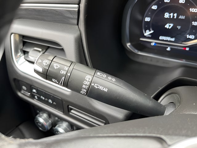 2023 GMC Yukon SLT - Photo 16