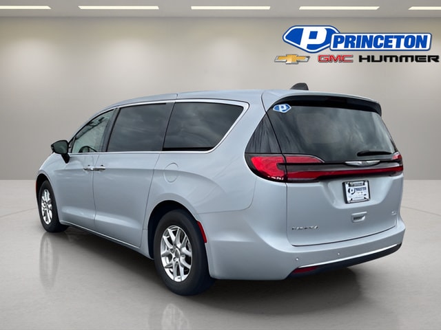 2024 Chrysler Pacifica Touring L - Photo 6