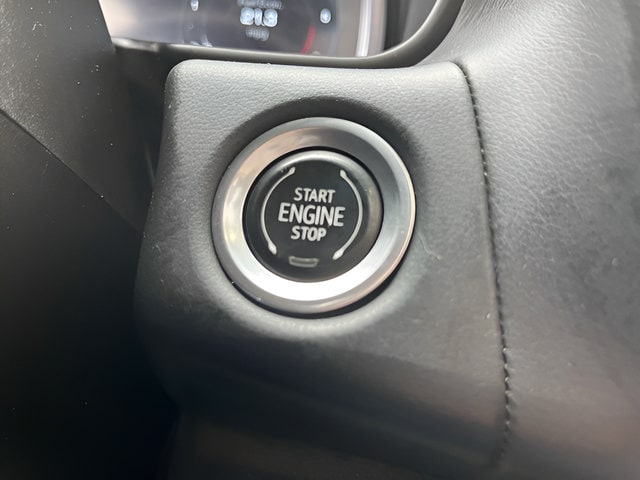 2023 GMC Yukon SLT - Photo 17