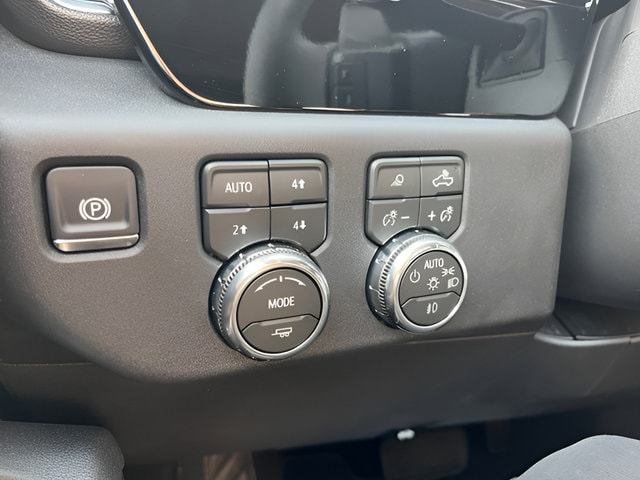 2026 GMC Sierra 1500 SLT - Photo 14