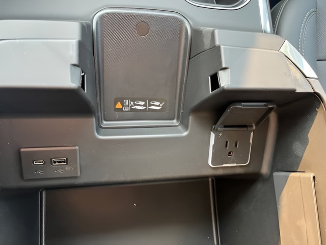 2026 GMC Sierra 1500 SLT - Photo 22