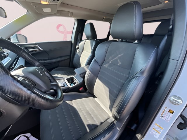 2024 Mitsubishi Outlander Plug-in Hybrid SE - Photo 12