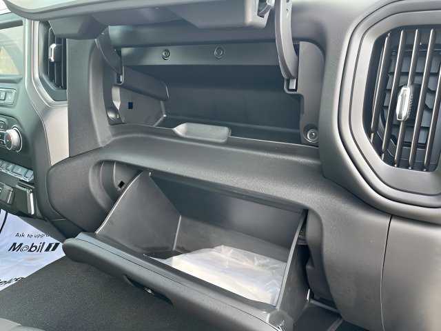 2024 Chevrolet Silverado 1500 Custom - Photo 34