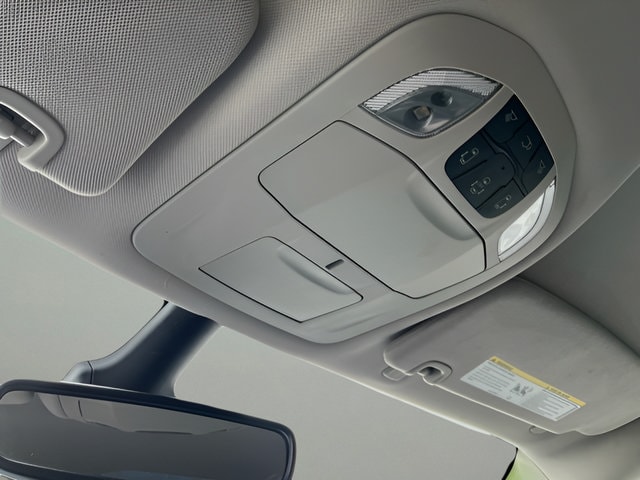 2024 Chrysler Pacifica Touring L - Photo 26