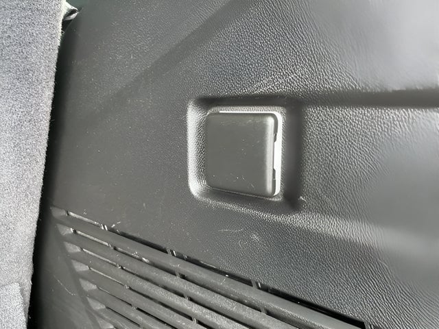 2023 GMC Yukon SLT - Photo 43
