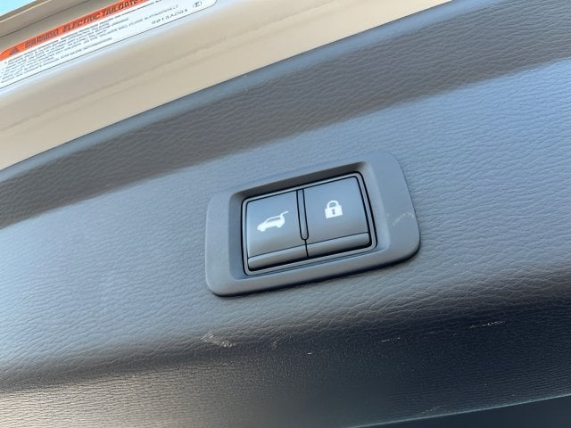 2024 Mitsubishi Outlander Plug-in Hybrid SE - Photo 41