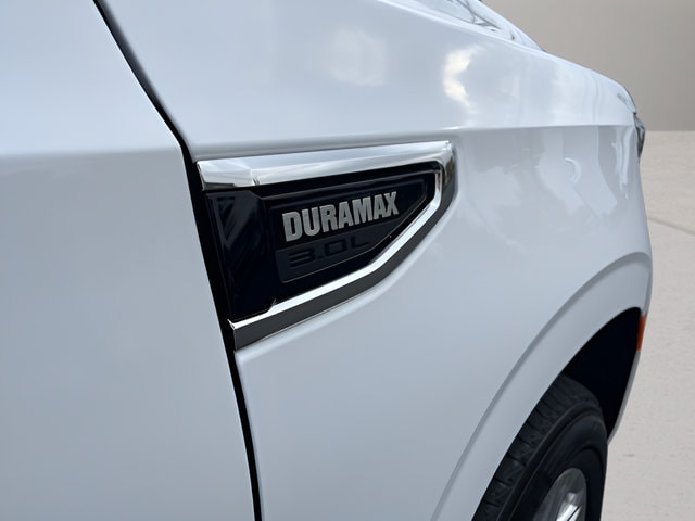2023 GMC Yukon SLT - Photo 45