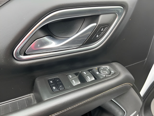 2023 GMC Yukon SLT - Photo 10