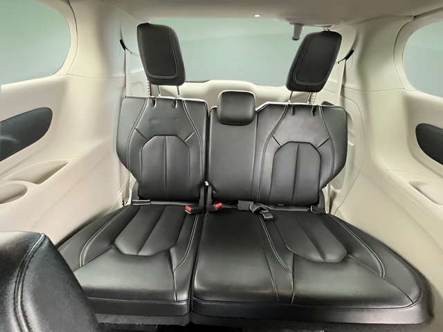 2024 Chrysler Pacifica Touring L - Photo 30