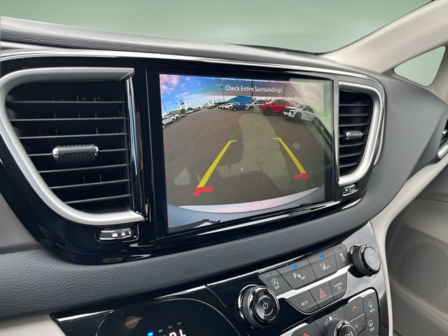 2024 Chrysler Pacifica Touring L - Photo 19