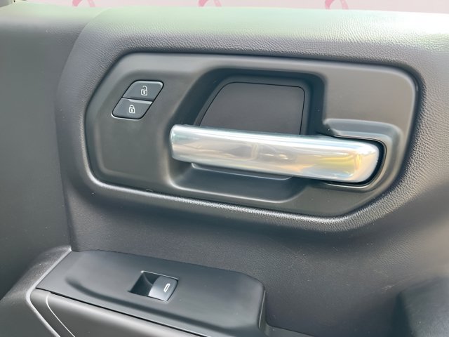 2024 Chevrolet Silverado 1500 Custom - Photo 31