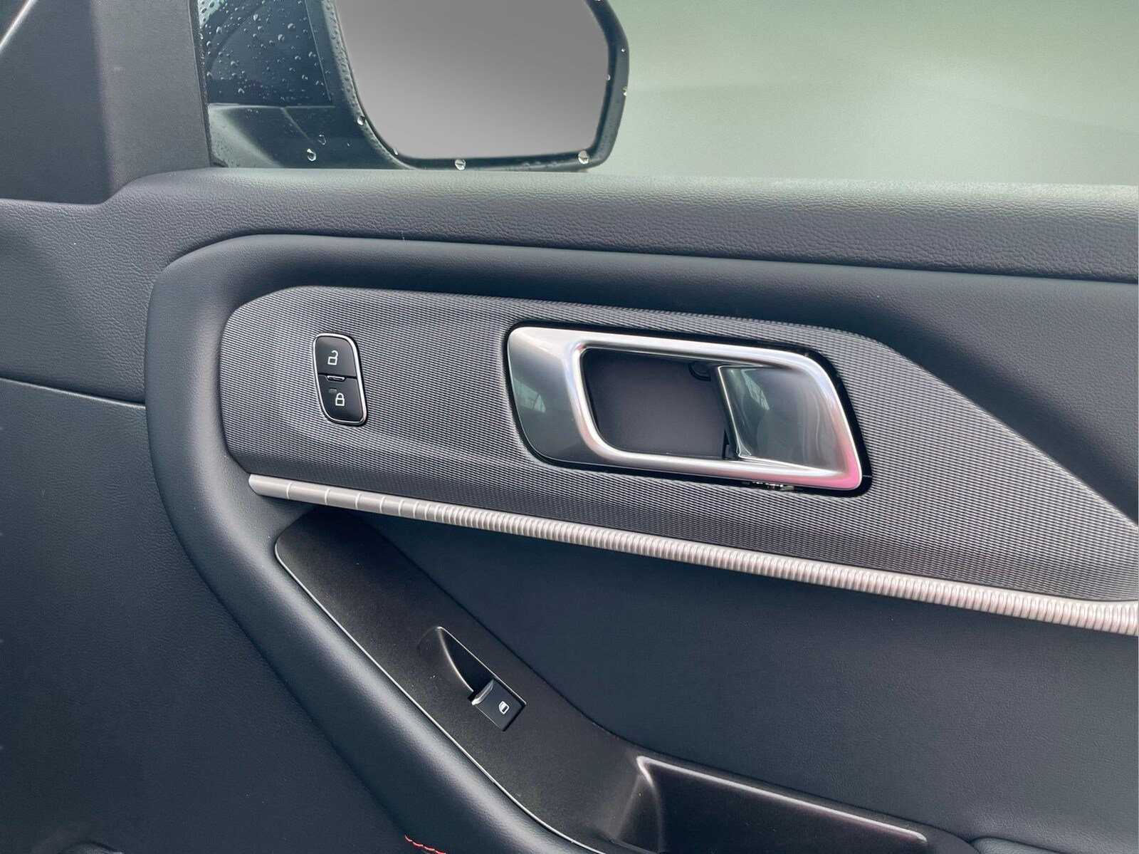 2026 Ford Explorer ST-Line - Photo 35