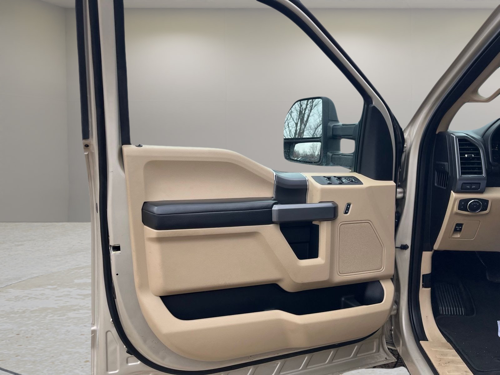 2018 Ford F-150 XLT - Photo 10
