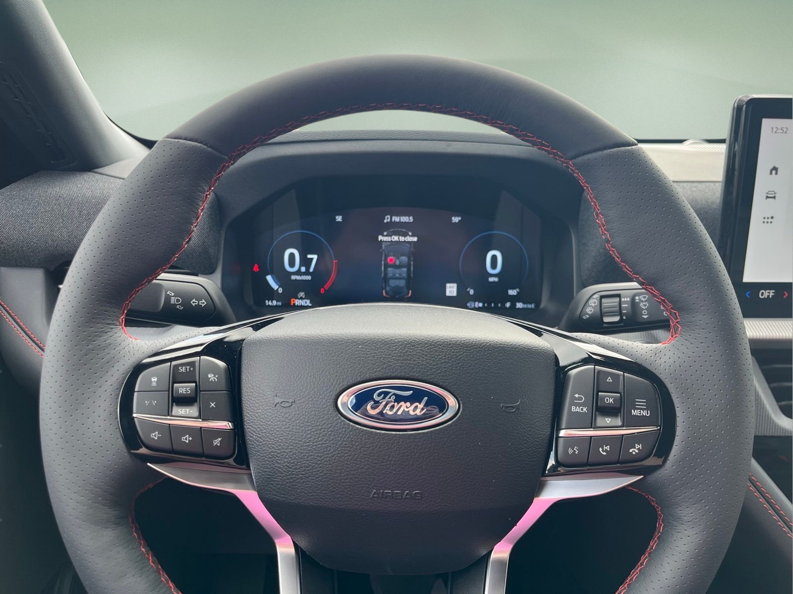 2026 Ford Explorer ST-Line - Photo 15