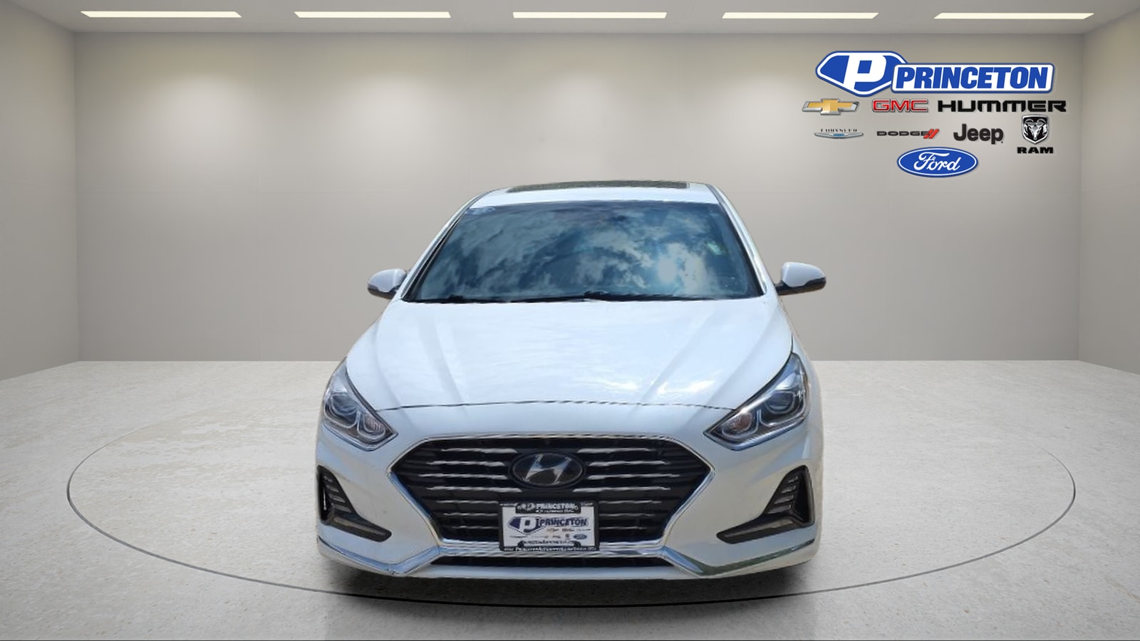 Used 2018 Hyundai Sonata Limited with VIN 5NPE34AF6JH667781 for sale in Princeton, IL