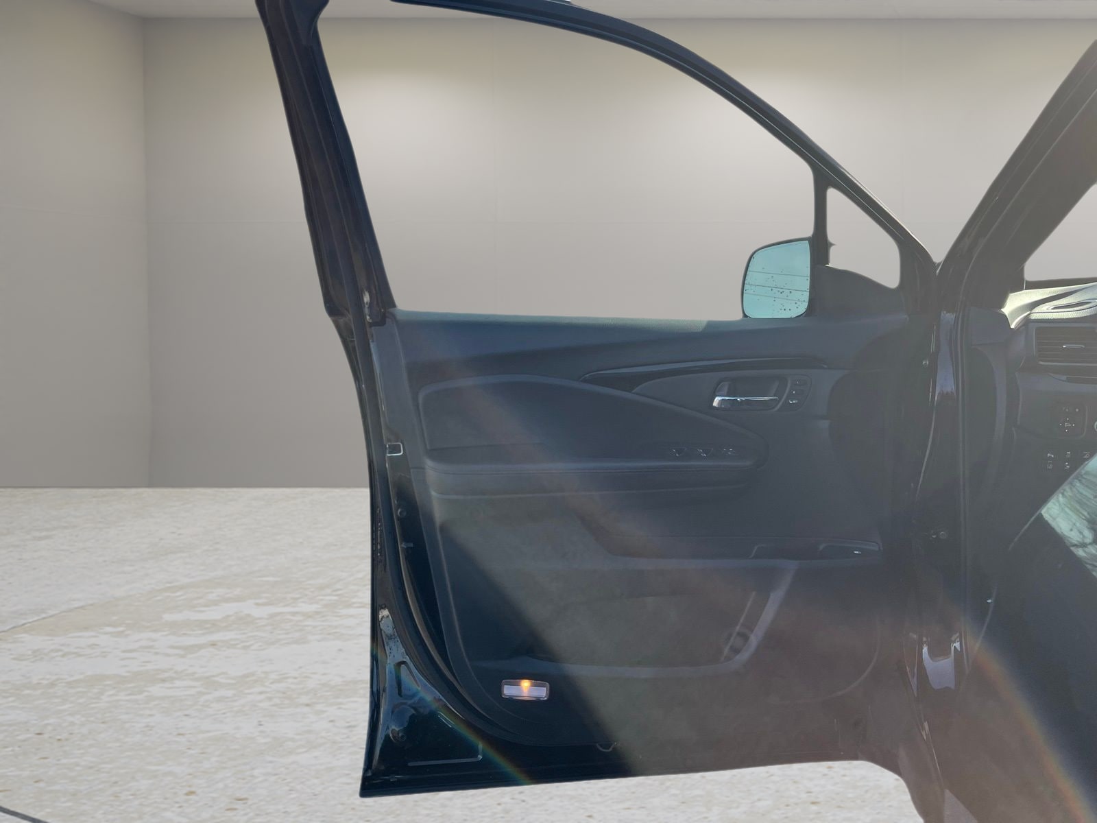 2023 Honda Ridgeline Black Edition - Photo 9