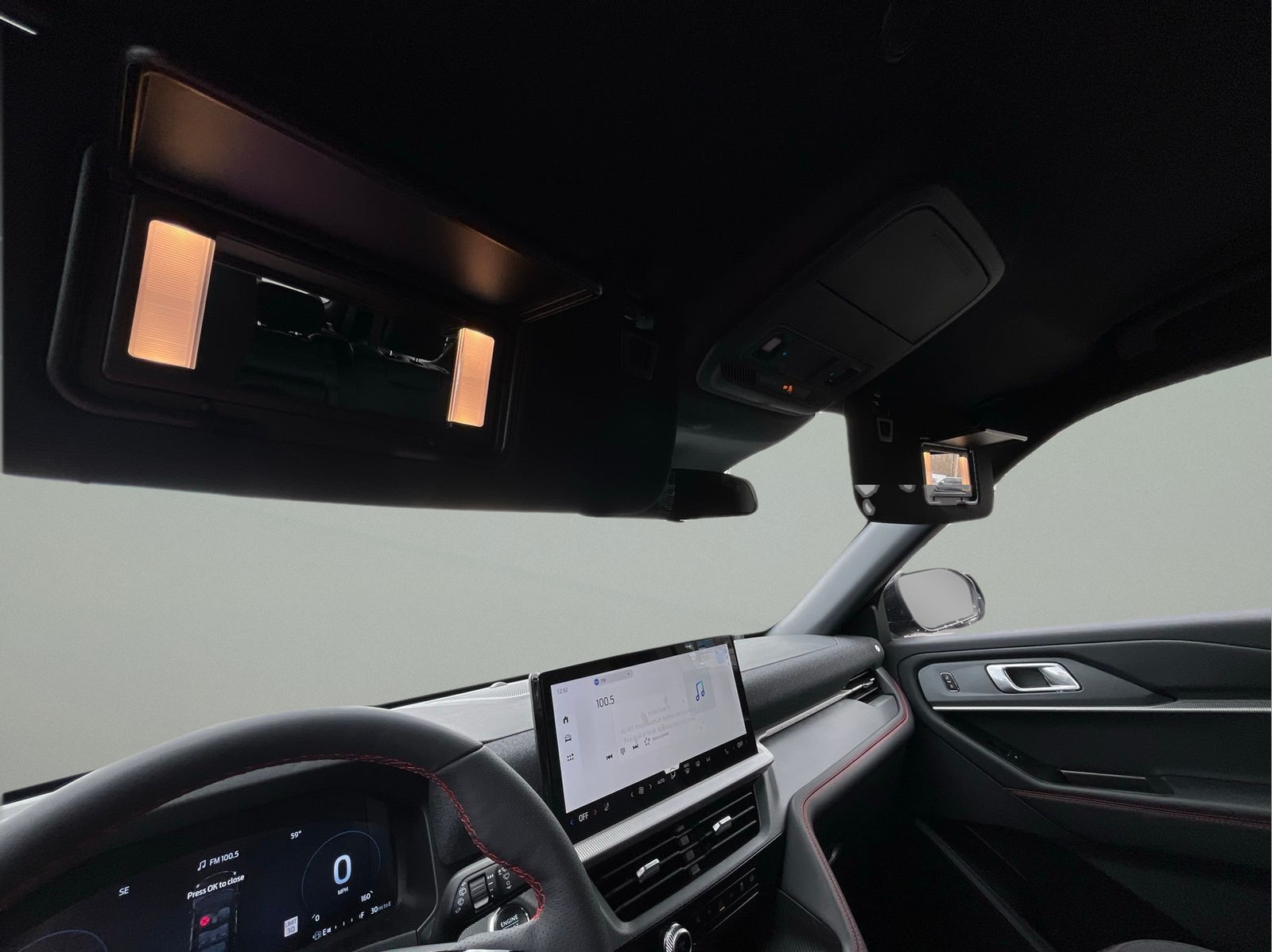 2026 Ford Explorer ST-Line - Photo 25