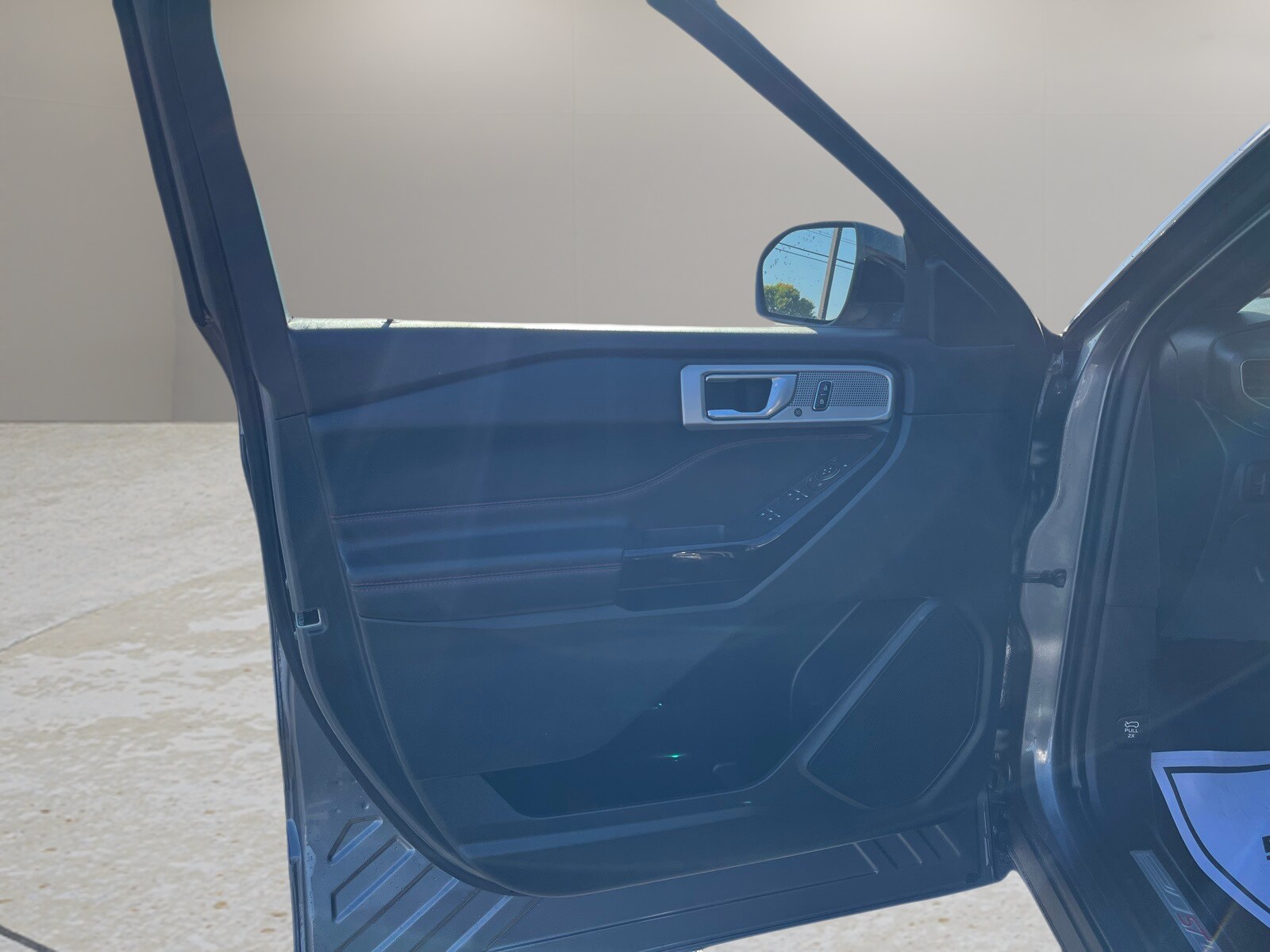 2024 Ford Explorer ST-LINE - Photo 9