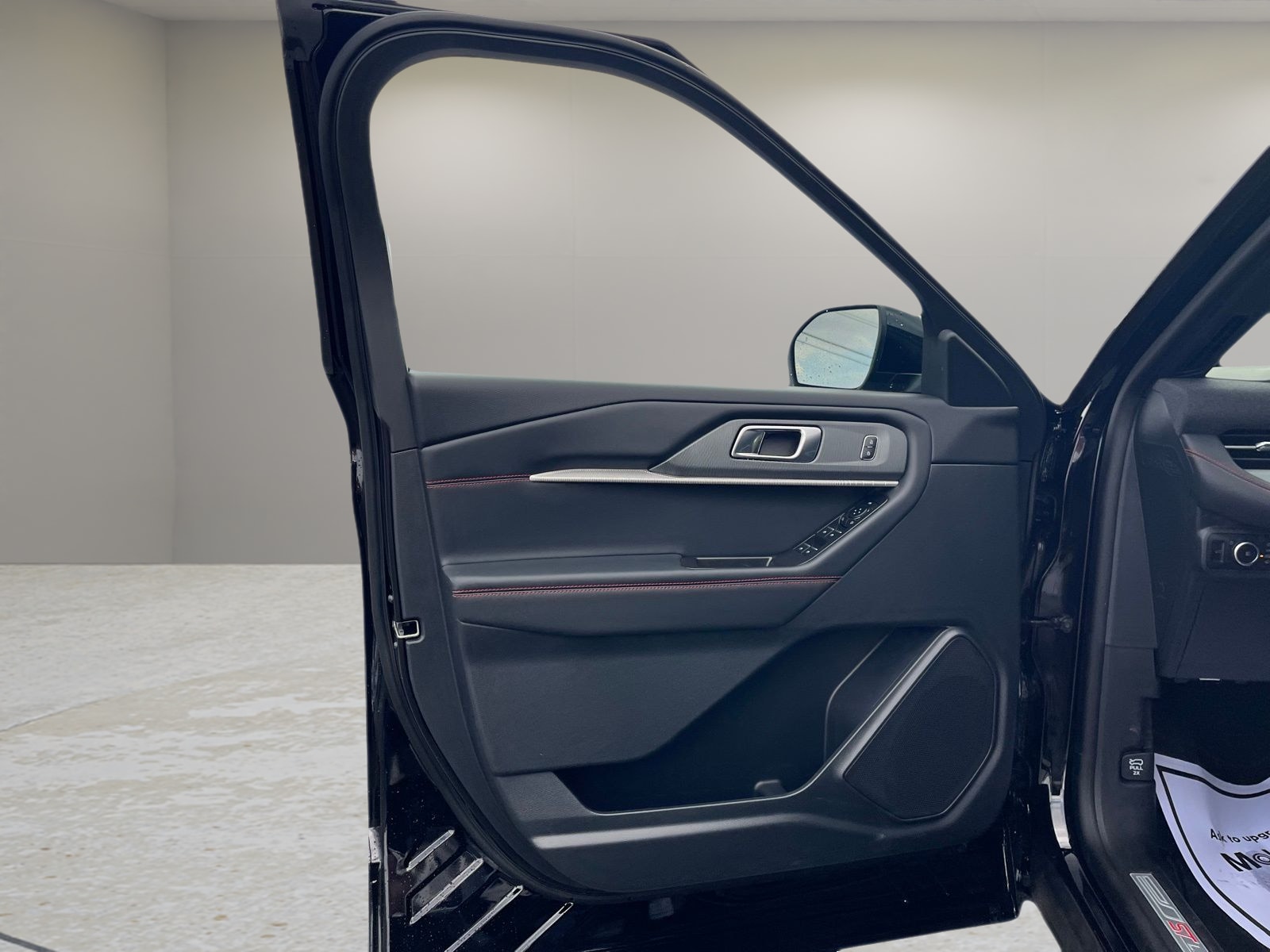 2026 Ford Explorer ST-Line - Photo 9