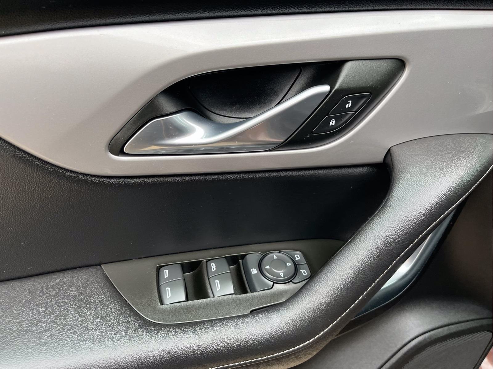 2023 Chevrolet Blazer 2LT - Photo 9