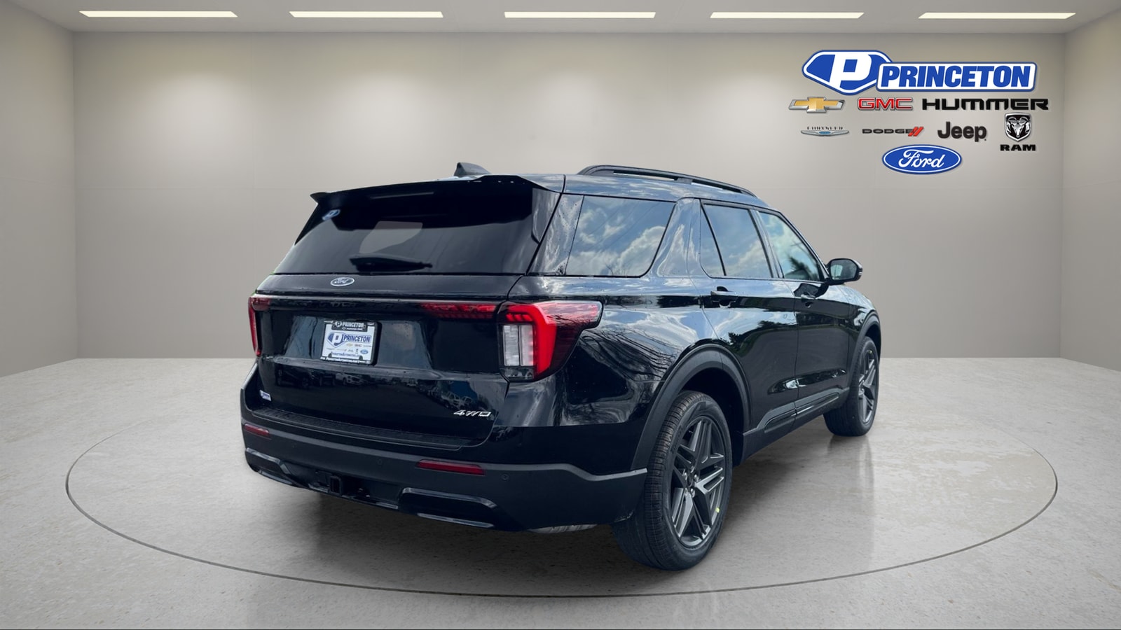 2026 Ford Explorer ST-Line - Photo 7