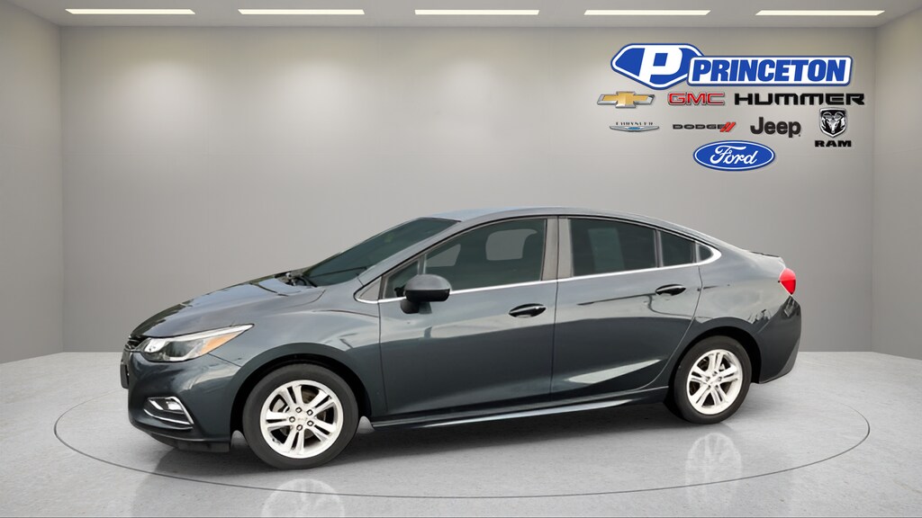 Used 2017 Chevrolet Cruze LT Sedan