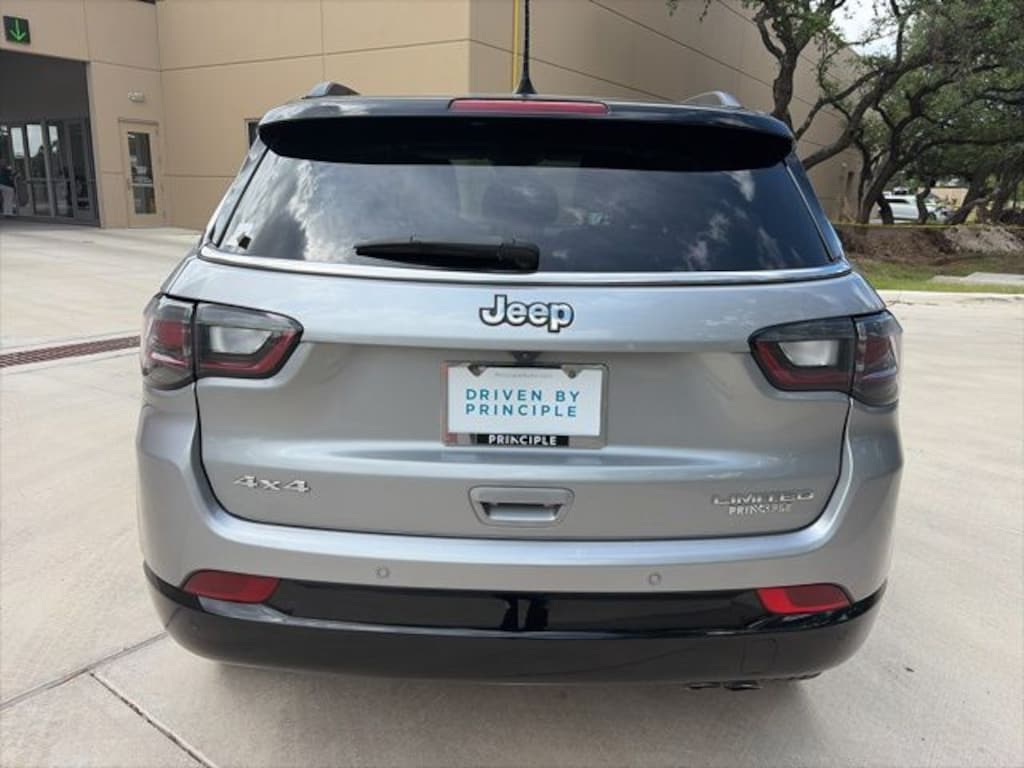 Used 2022 Jeep Compass Limited SUV