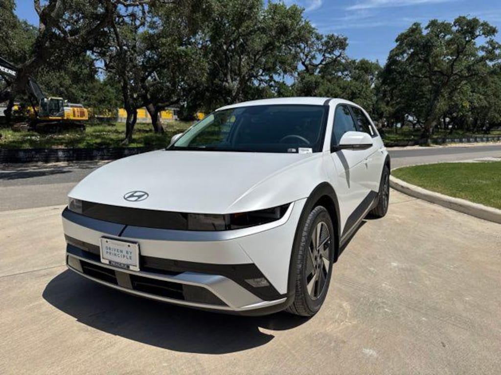 New 2026 Hyundai IONIQ 5 SEL SUV