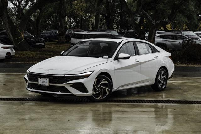 2026 Hyundai Elantra Limited's photo