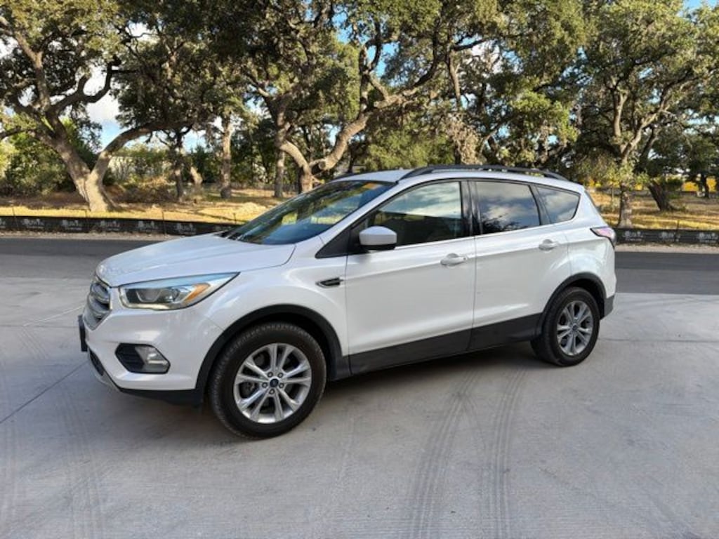 Used 2017 Ford Escape SE SUV