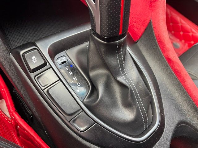 2022 Hyundai Veloster N - Photo 12