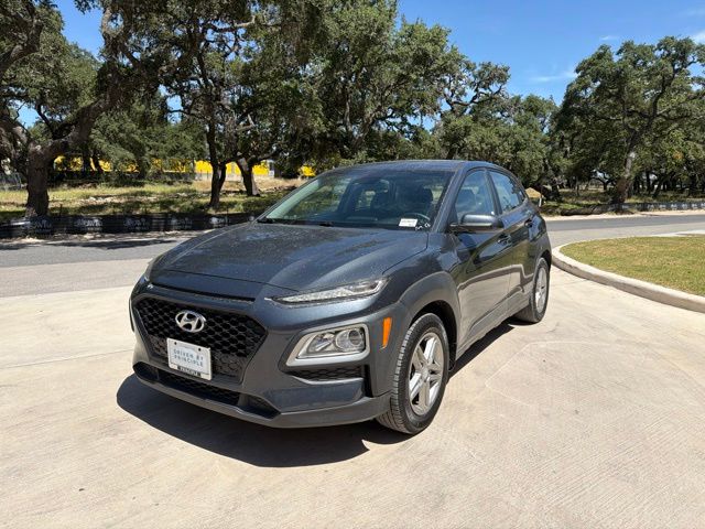 Used 2020 Hyundai Kona SE with VIN KM8K12AA2LU524011 for sale in Boerne, TX