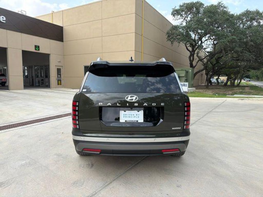 New 2026 Hyundai Palisade SEL FWD SUV