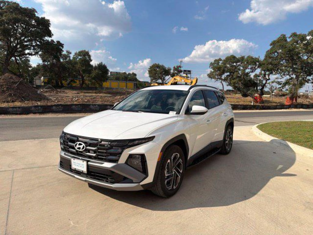 New 2026 Hyundai Tucson SEL Plus FWD SUV